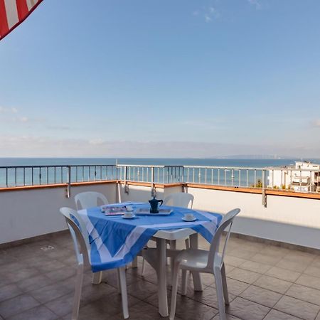 Le Terrazze Villa Follonica Szoba fotó